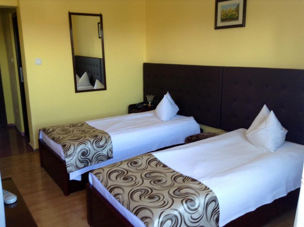 Motel Perla Sigheteana Sighetu Marmaţiei Oda fotoğraf