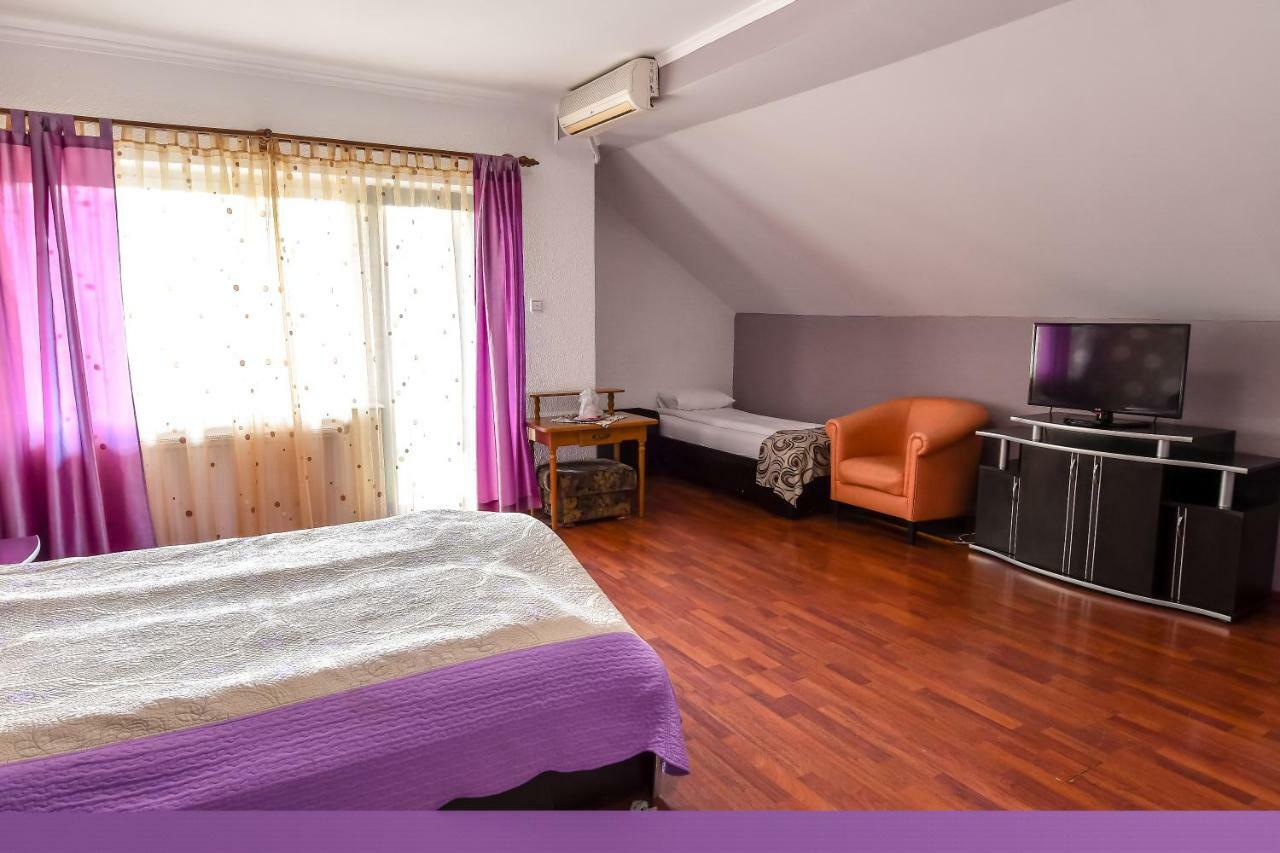Motel Perla Sigheteana Sighetu Marmaţiei Dış mekan fotoğraf