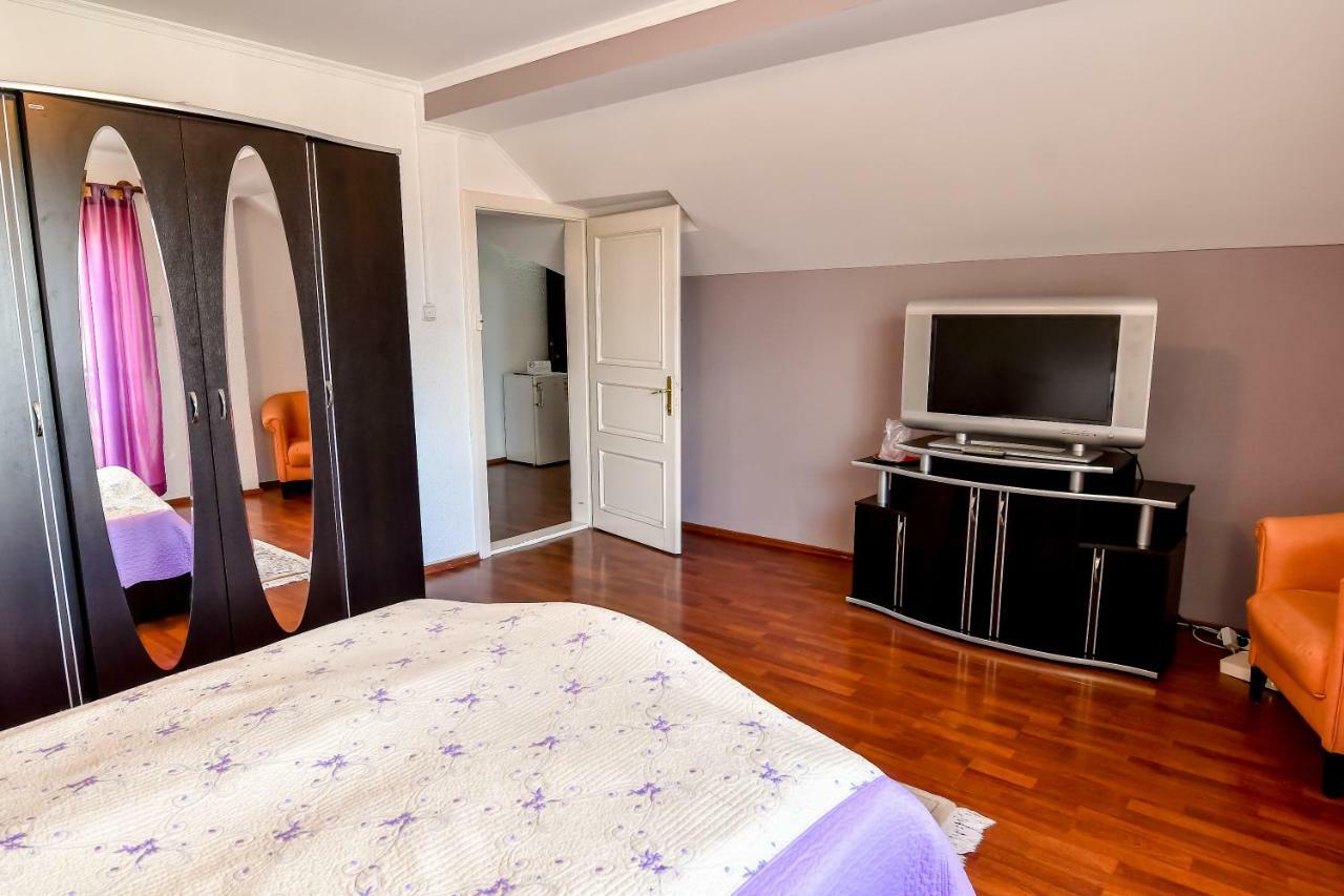Motel Perla Sigheteana Sighetu Marmaţiei Dış mekan fotoğraf