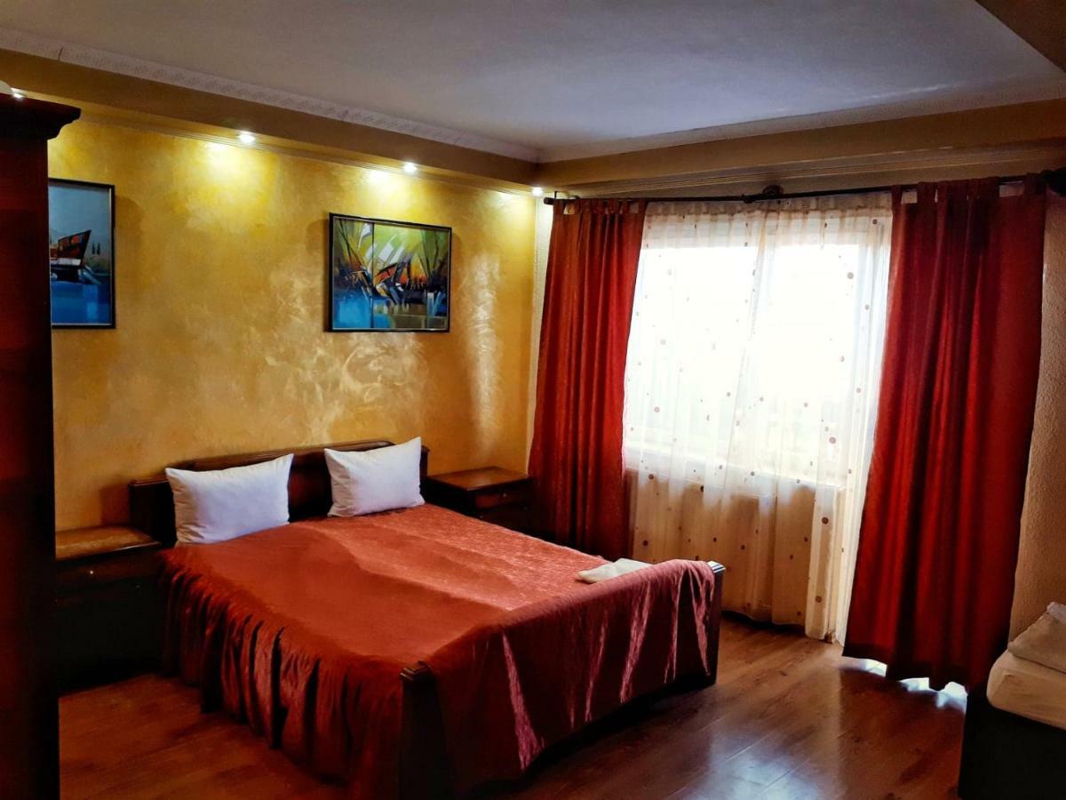 Motel Perla Sigheteana Sighetu Marmaţiei Dış mekan fotoğraf